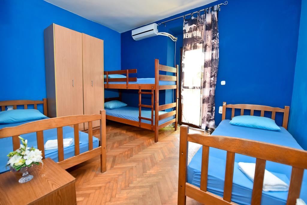 Simple&Central Hostel Novalja Zewnętrze zdjęcie